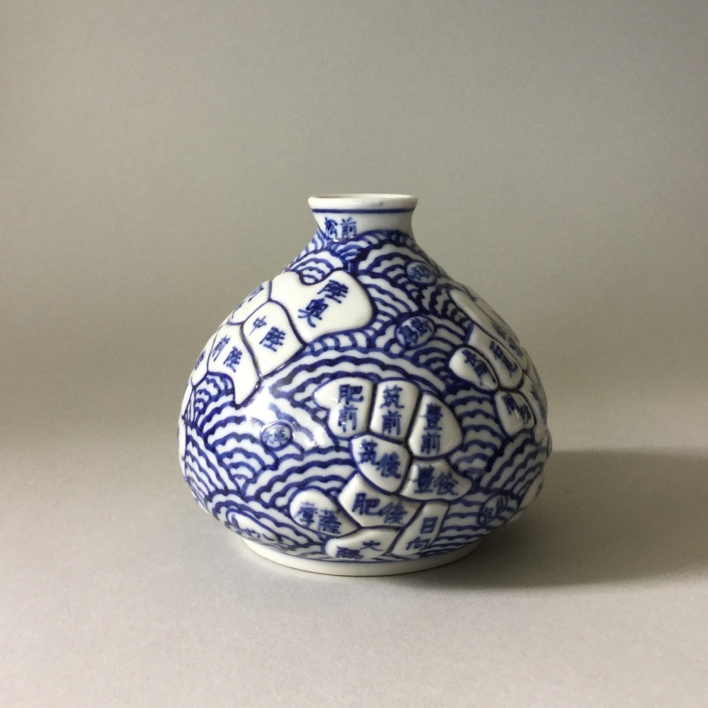 JBFE 02 A rare small blue and white jar<br><br>十九世紀青花日本 